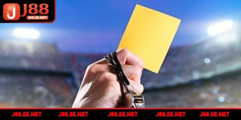 Kèo thẻ phạt là một loại hình phổ biến trong cá độ bóng đá online