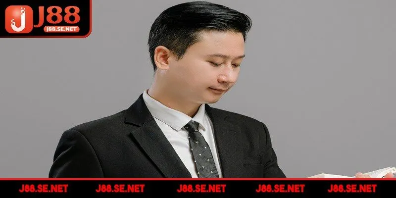 Các cột mốc quan trọng dưới sự lãnh đạo của Nguyễn Việt Hoàng